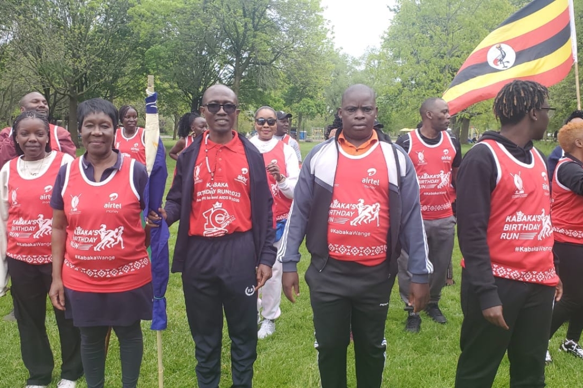 The deputy minister of local government, Hon. Joseph Kawuki, urged the people of Buganda in Canada, to stick to the King, avoiding fanatics who want to mislead them